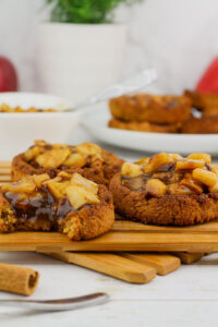 Ar-āboliem-pildīti-mandeļu-cepumi